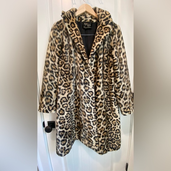 COPY - Leopard coat - Picture 4 of 8